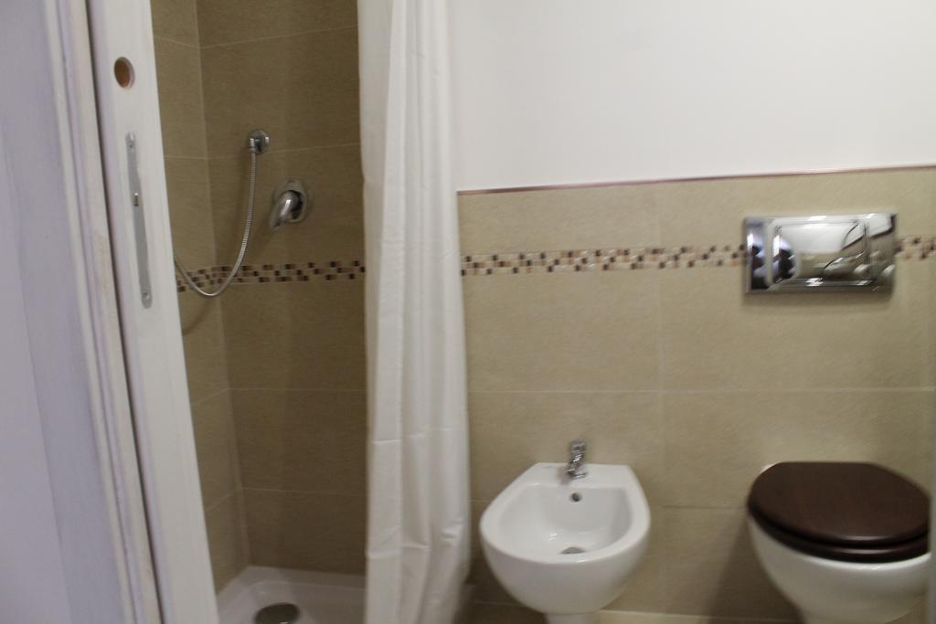 Algherooms الغرفة الصورة